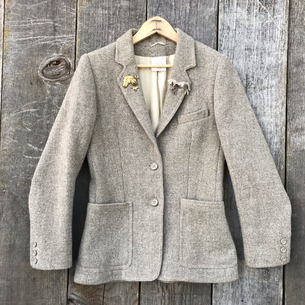 VTG 80s-90s Tweed Wool Equestrian Blazer with Horse Pin Brooches Size Small